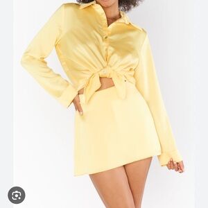 Show Me Your MuMu Yellow Satin Set size M